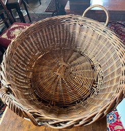 ANTIQUE WOVEN WILLOW GATHERING BASKET