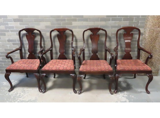 A Set Of 4 Matching Queen Ann Style Mahogany Dining Room Chairs, Late 20th Century.