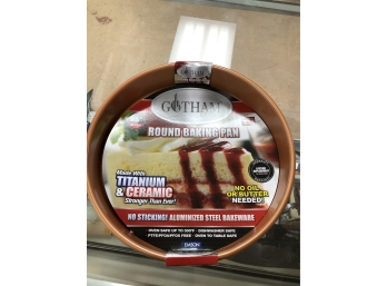 GOTHAM Round Baking Pan (Brand New)
