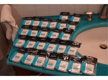 LARGE LOT OF DENTLE FLOSS