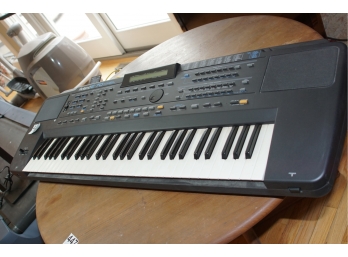 Roland E-70 Keyboard . No Electric Plug .