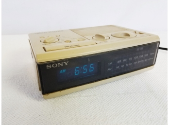 Vintage SONY Dream Machine FM/AM Digital Clock Radio