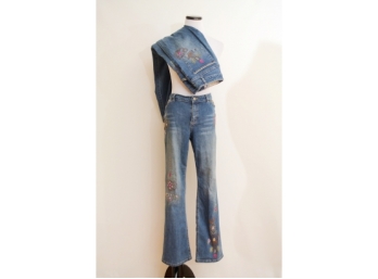 Pair VintageJ Jill Limited Edition Embroidered Boot Cut Jeans - Size 6 Petite.