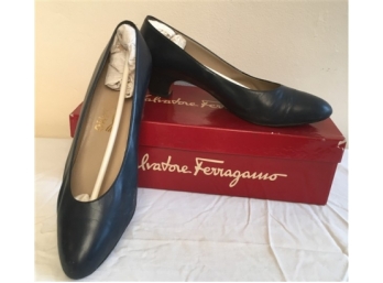 Vintage Ferragamo Shoes - Size 8.5