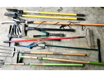 Set Of Quality Essential High Caliber Gardening Tools