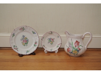 *Three Keller & Guerin Luneville Porcelain Plates