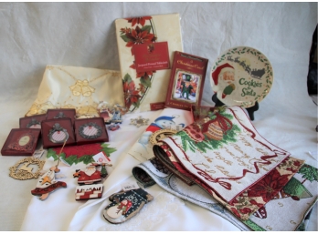 Group Of Christmas Linens & Decrations