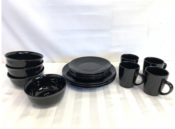 Dover & York Black Ceramic Dinnerware Set