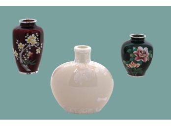 Ivory Monochrome Crystalline Glaze Vase And Two Japanese Ginbari Cloisonné Vases