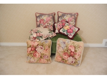 Two Pair Vintage Barkcoth Custon Make Pillows By Joan Murphy Along With Three Other Custom Pillows