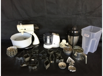 Kitchen Appliances And Bakeware (See Additional Photos)