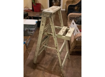 4 Foot Tall White Ladder