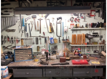 LARGE LOT MISC HAND TOOLS