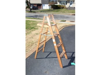 5' Folding Wooden Ladder