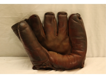 Vintage Rawlings Baseball Glove