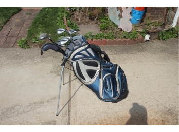 Golf Club Set TaylorMade R5 XL Iron Set With Bag
