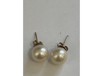 Pearl And 14k Gold Pierced Earring Studs