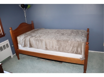 Vintage Bedroom Twin Bed