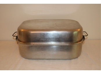 Vintage Aluminum Roasting Pan With Lid