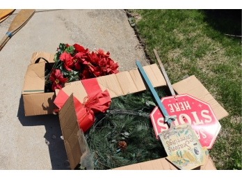 Christmas Floral Decor And Signs Pines  Pinecones Bows