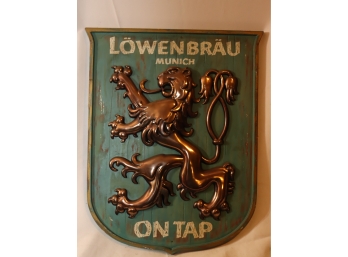Large LOWENBRAU Beer Sign MUNICH ON TAP Wood Man Cave Restaurant Pub Bar