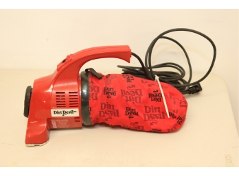 Share- Royal Dirt Devil Plus Red Handheld Home/house/car Vacuum Cleaner Model 08100 Royal Dirt Devil Plus Red