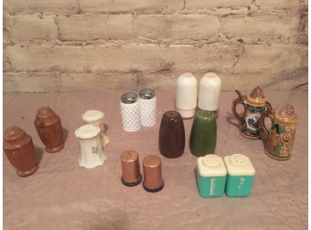 Vintage And Retro Salt And Pepper Shakers