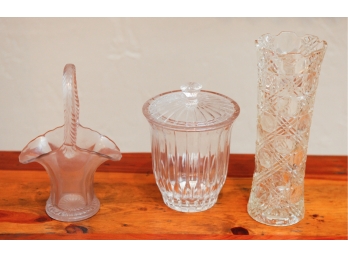 Lot Of Assorted Glass Vase, 2 Candy Dishes(G105)