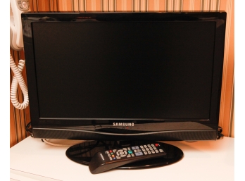 Samsung LCD - 18.5' Screen - Model Code LN19C35OD!DXZA - Serial # Z1MD3CLZ211623M (G100)