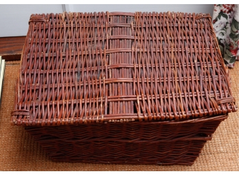Stunning Set Of Nesting Baskets - Largest Basket 32x 23x 19(G121)