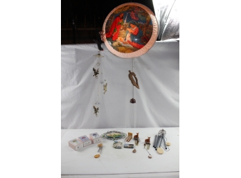 Wind Chimes - Includes A Wind Chime Magnet Plus Large Round Nativity Light