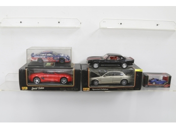Die Cast Group Including Maisto 1:18 Scale And Revell 1:24