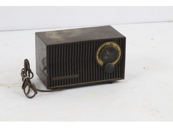 Vintage Motorola 1950s Model  53R AM Radio