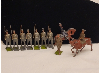 Vintage Britains Toy Soldiers
