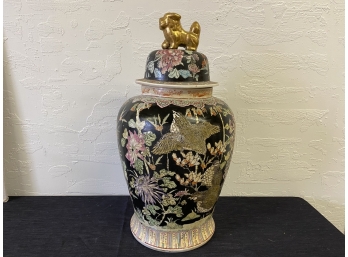 Large Oriental Jar With Gold Painted Foo Dog On Lid