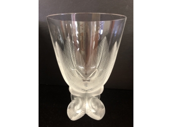 Lalique Osmonde Fern Leaf Frosted Footed Vase 8” X 5.5’’