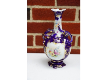 HAND PAINTED PORCELAIN VASE, 10IN HEIGHT
