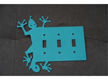 SOUTHERNSTYLE WALL OUTLET COVER