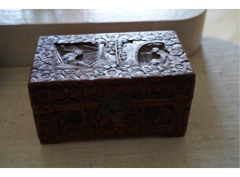 ANTIQUE HAND CURVED WOODEN BOX