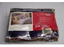 NEW TOMMY HILFIGER COMFORTER COVER SIZE TWIN