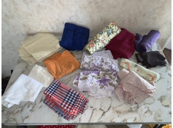 Large Lot Of Miscellaneous Pieces Of Vintage Fabric