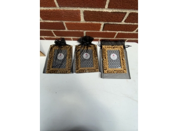 LOT OF 3 PICTURE FRAMES 4X6