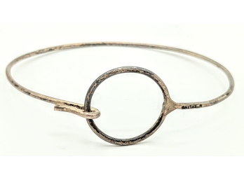 1970s Hoop And Hook Sterling Silver Bracelet With Patina Minimalist Modernist Artist-Made 2.5'