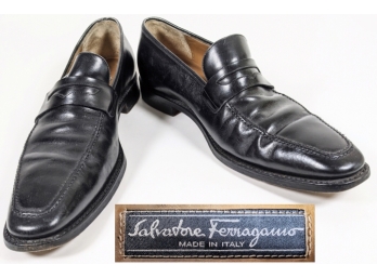 Stylish Black Leather Salvatore Ferragamo Mens Size 9 Dress Shoes 2lb 20oz