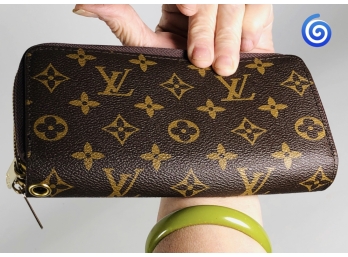 🌀 Louis Vuitton Style Multi-Pocketed Double Zippered Wallet