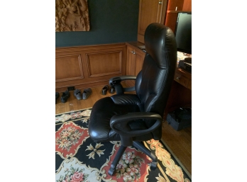 Black Leather Swivel Desk Chair