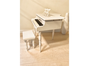Baby - Baby 'Kleinway' Grand Piano In White