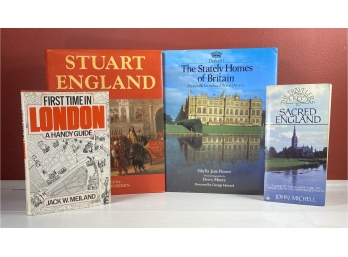 Four Informative And Coffee Table Books, Traveling London
