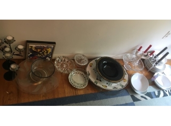 ASSORTED LOT OF CHINA
