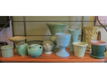 ASSORTED LOT OF POTTERY
